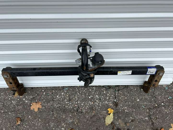 Volvo V70 (1997 - 2000)  30682095 Комплект крюка