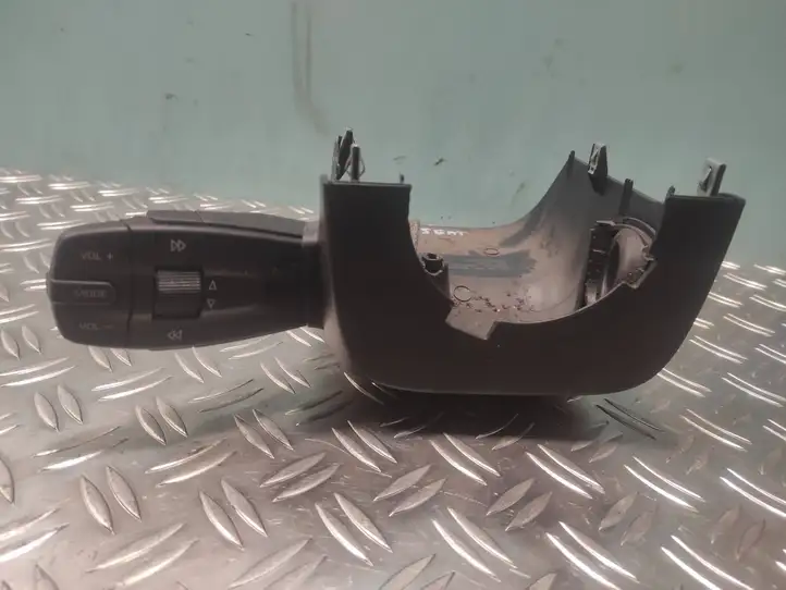 Seat Ibiza IV (6J,6P) (2008 - 2017) 6J0858559 Обшивка рулевой колонки — фото 3