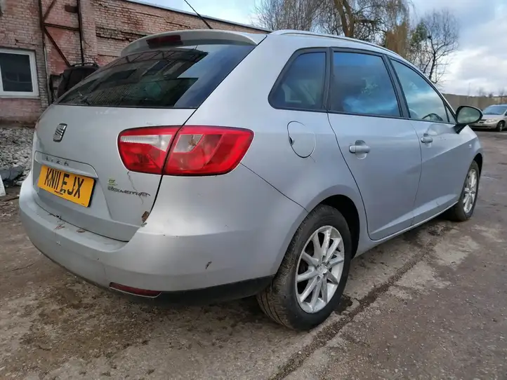 Seat Ibiza IV (6J,6P) (2008 - 2017) 6J8945094 Задний фонарь в крышке багажника — фото 4