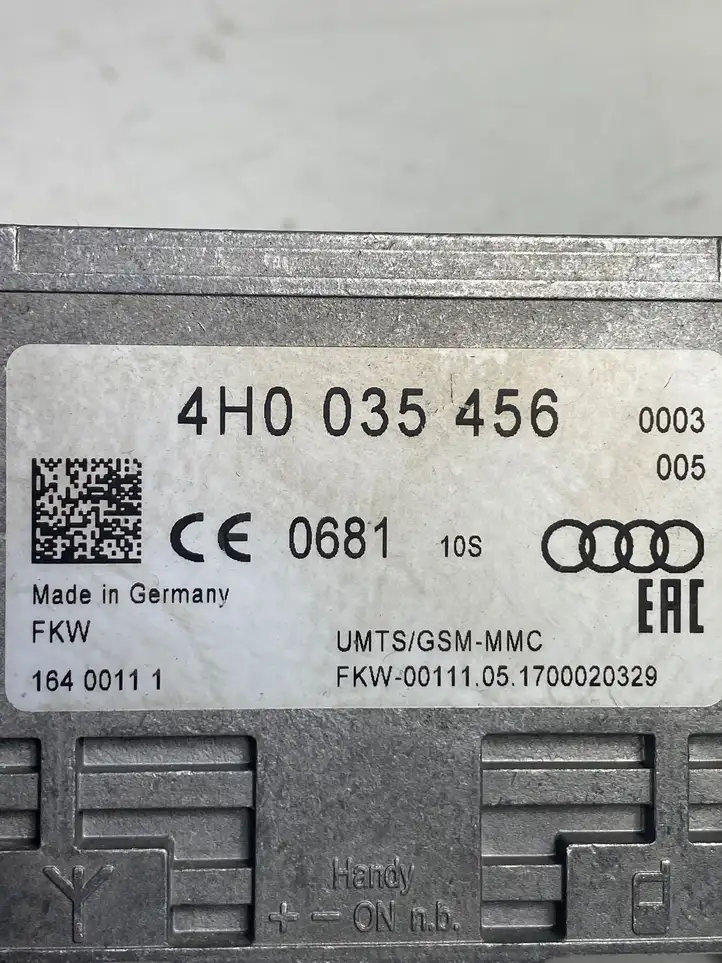 Volkswagen PASSAT B8 (2015 - ) 4H0035456 Усилитель антенны — фото 2