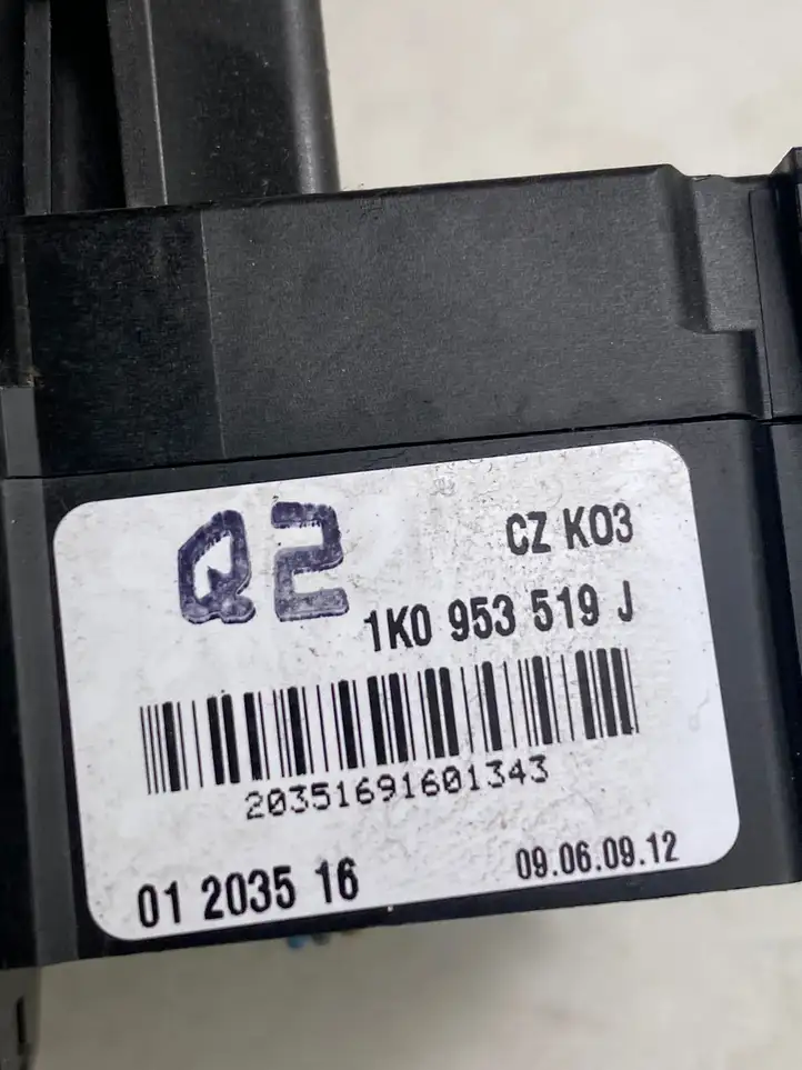 Skoda Octavia Mk2 (1Z) (2004 - 2013) 1K0953519J Переключатель стеклоочистителей — фото 2