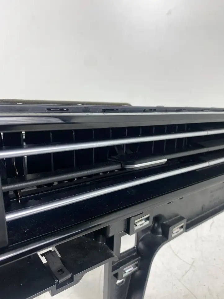 Volkswagen PASSAT B8 (2015 - ) 3G1858416 Центральный воздушный дефлектор — фото 6