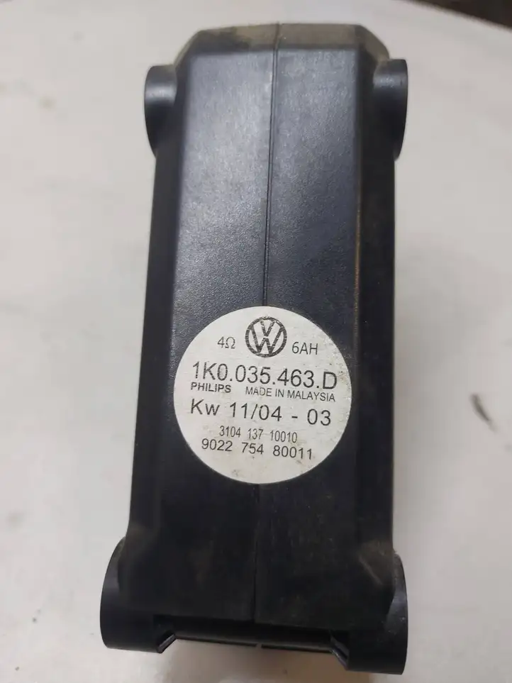Volkswagen Golf V (2003 - 2009) 1K0035463D Усилитель звука — фото 2