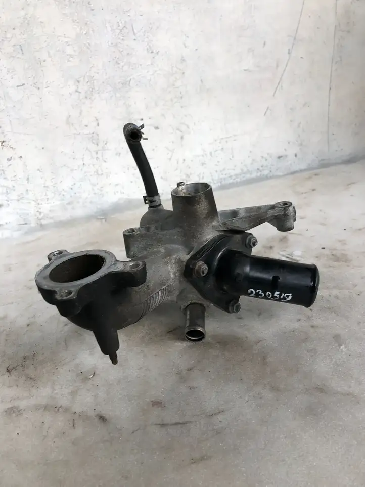 Lexus IS 220D-250-350 (2005 - 2010) Термостат — фото 3