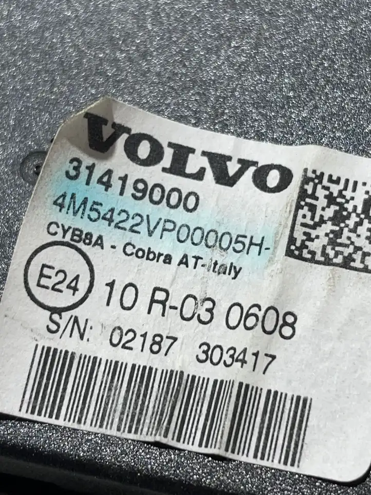 Volvo XC60 (2013 - 2017) 31419000 Задняя подсветка — фото 3