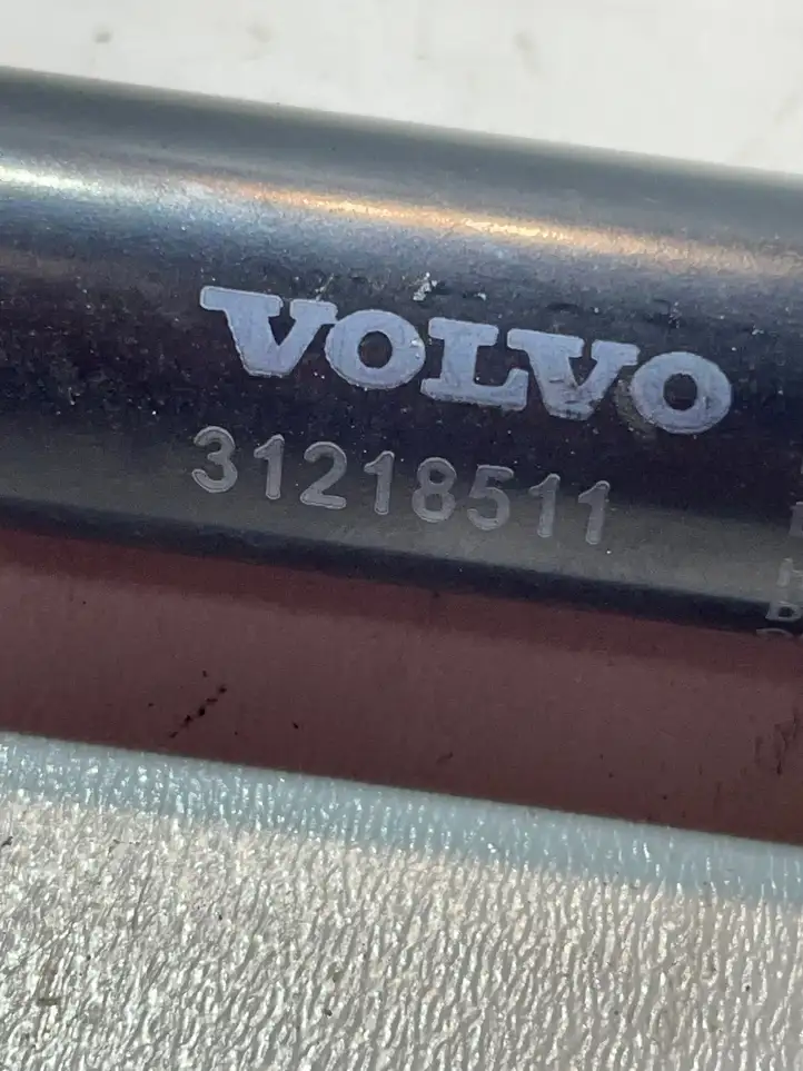 Volvo XC90 (2006 - 2014) 31218511 Амортизатор крышки багажника — фото 3