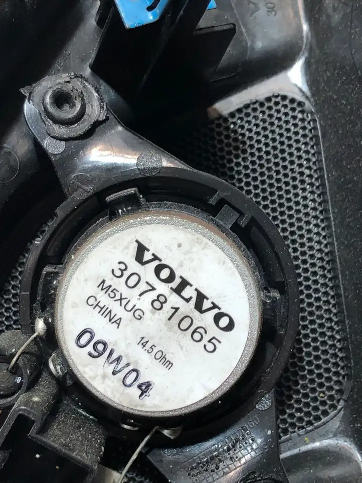 Volvo XC60 (2008 - 2013) 30781065 Динамики передних дверей — фото 3