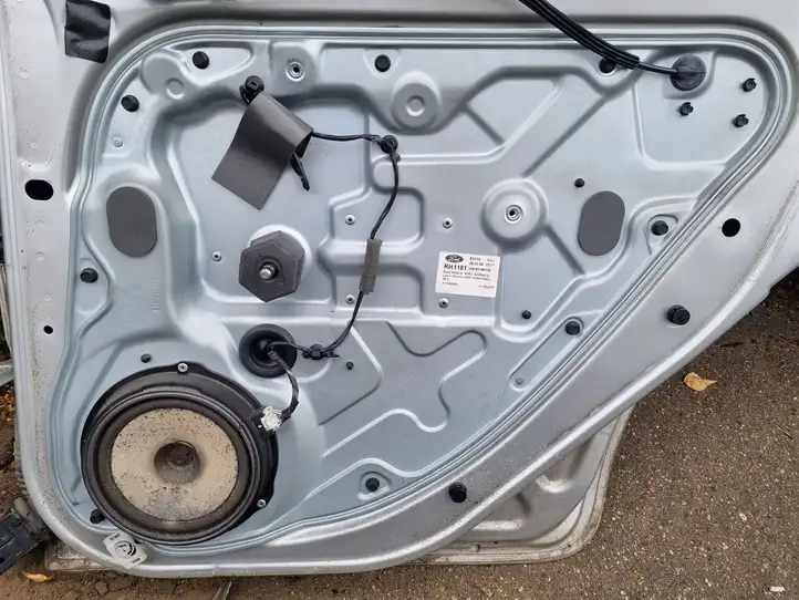 Ford Focus (2005 - 2008) 4M51A24994CE Механический стеклоподъемник задней двери — фото 1