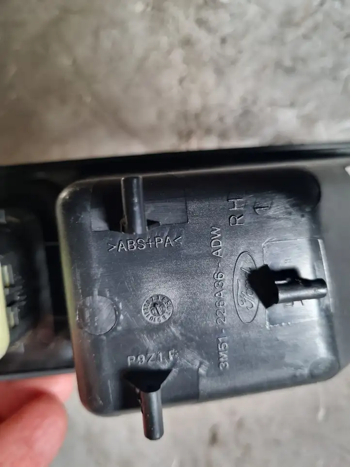 Ford Focus (2005 - 2008) 3M51226A36 Кнопка стеклоподъемников — фото 3