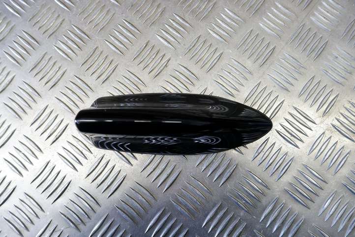 Toyota Yaris Cross (2020 - )  8607733040 Радио антенна