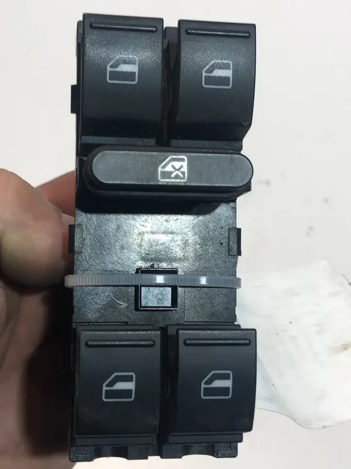 Volkswagen Tiguan (2007 - 2011) 1K4959857B Блок кнопок стеклоподъемников — фото 1