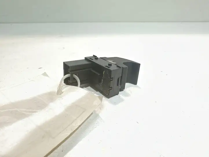 Volkswagen Tiguan (2007 - 2011) 7l6959855b Блок кнопок стеклоподъемников — фото 3
