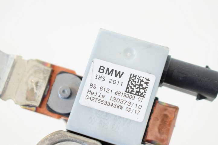BMW X5 F15 (2013 - 2017)  6819309 Узел подключения плюсовых проводов