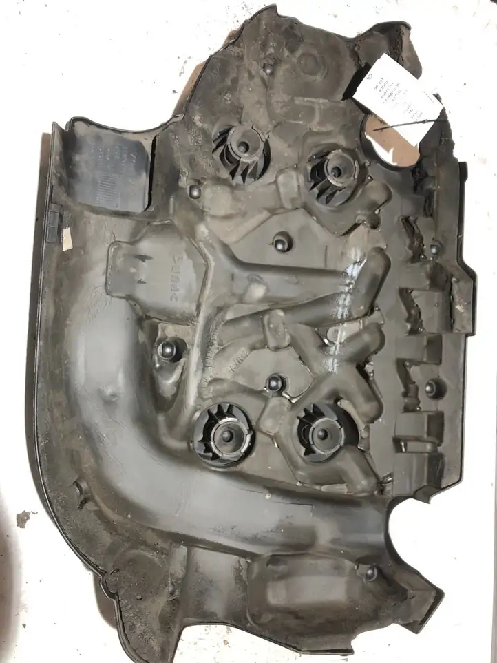 Volvo XC60 (2008 - 2013) 31319190 Крышка двигателя декоративная — фото 2
