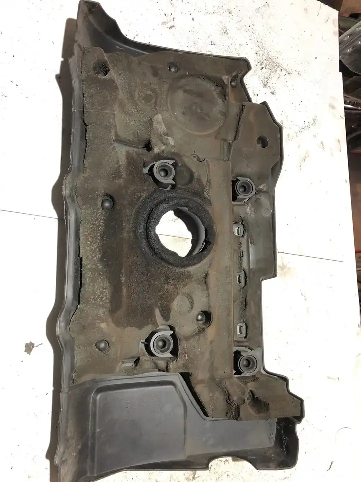 Volvo XC60 (2008 - 2013) 30757827 Крышка двигателя декоративная — фото 2