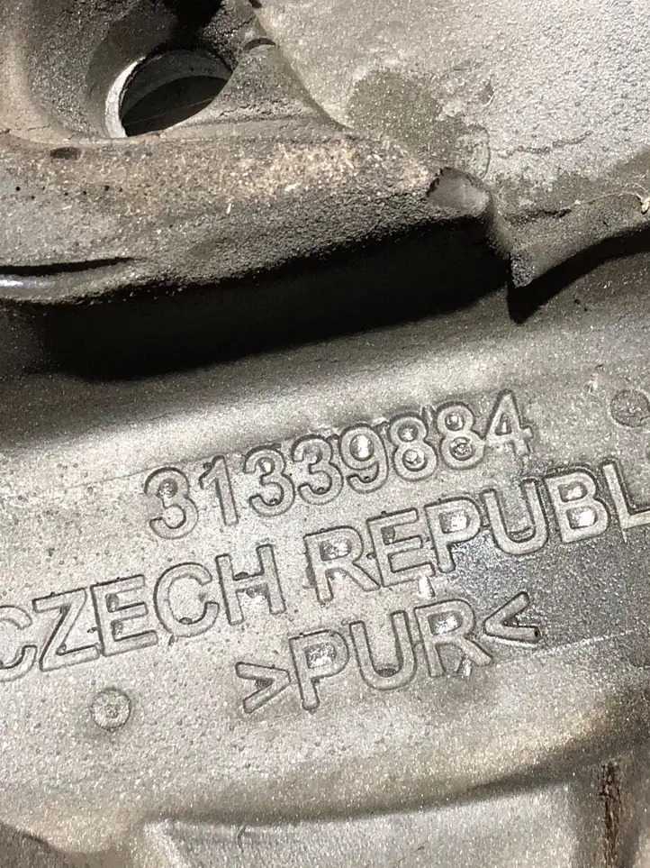 Volvo XC60 (2008 - 2013) 31339884 Крышка двигателя декоративная — фото 1