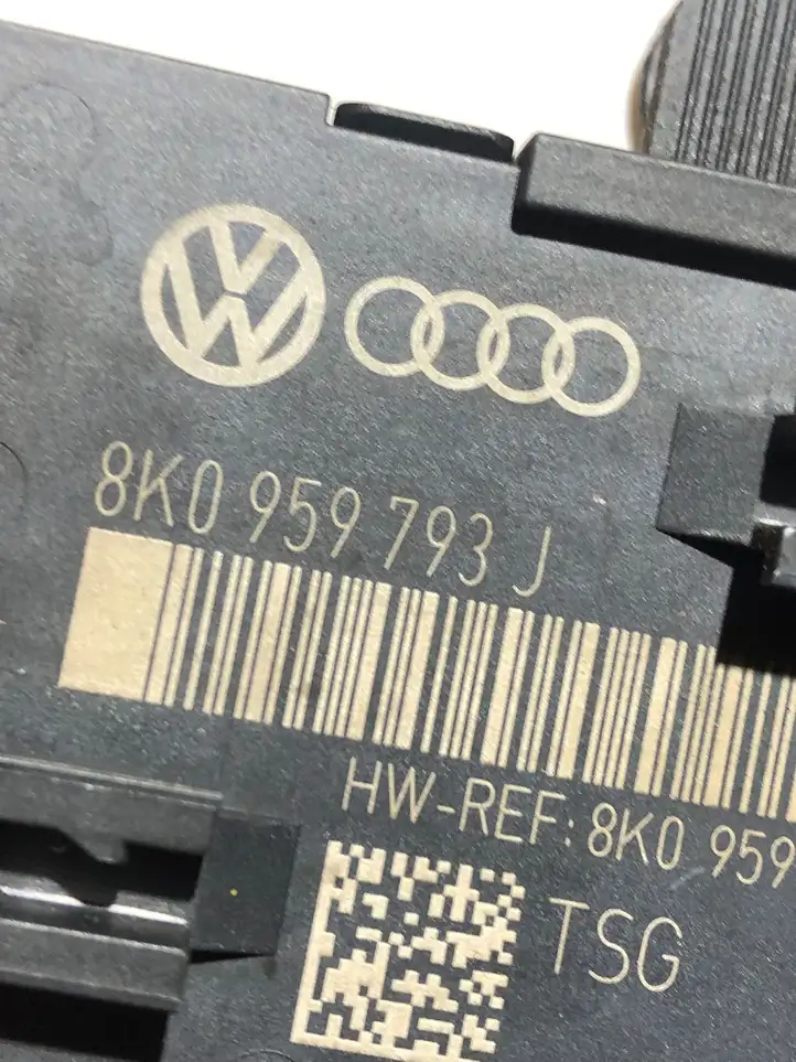 Audi Q5 SQ5 (2008 - 2012) 8K0959793J Блок управления дверью — фото 3