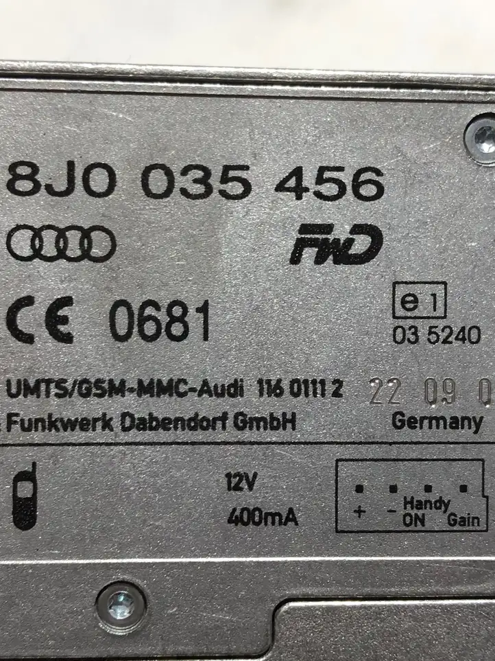 Audi Q5 SQ5 (2008 - 2012) 8J0035456 Усилитель антенны — фото 3