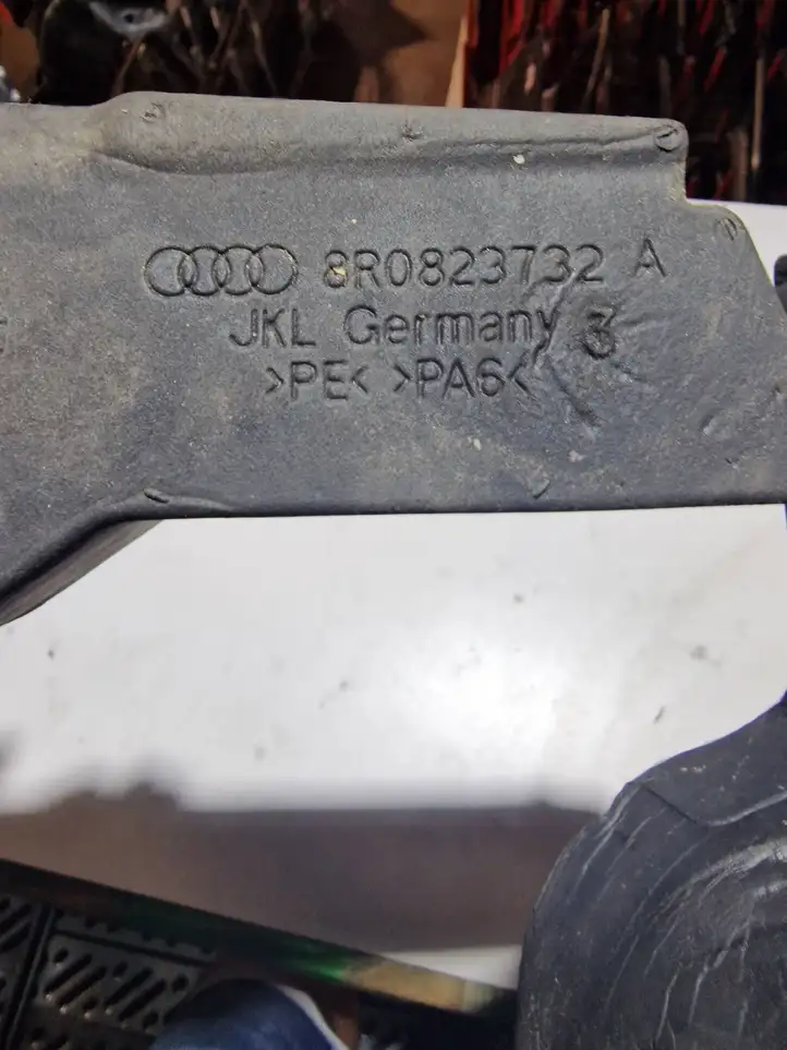Audi Q5 SQ5 (2008 - 2012) 8R0823732A Абсорбер крыла — фото 3