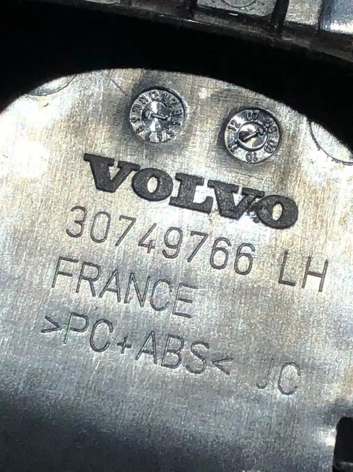 Volvo XC60 (2008 - 2013) 30749766 Прочие детали салона — фото 3