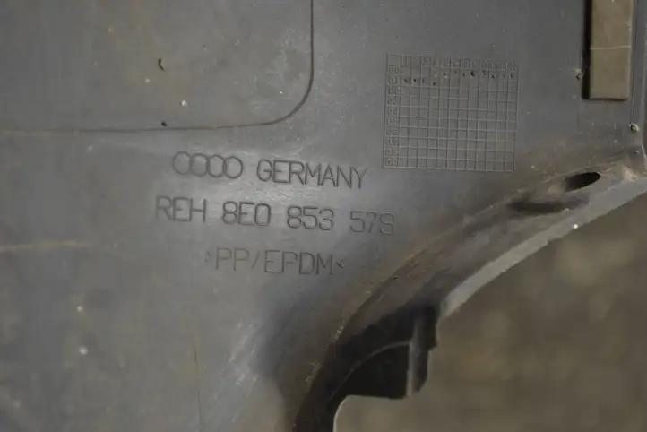 Audi A4 S4 B6 8E 8H (2000 - 2006) 8e0853579 Наружная отделка заднего порога — фото 2