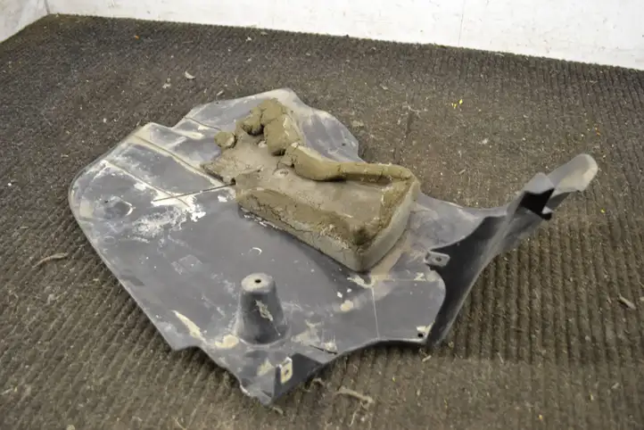 BMW 5 E60 E61 (2004 - 2010) 7124633 Перегородка аккумулятора — фото 3