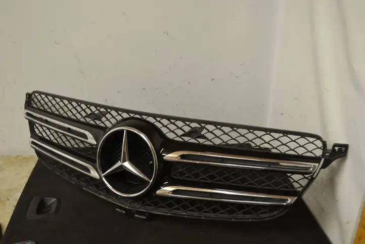 Mercedes-Benz GLE W166/C292 (2015 - 2019) a1668880260 Передняя решетка — фото 7