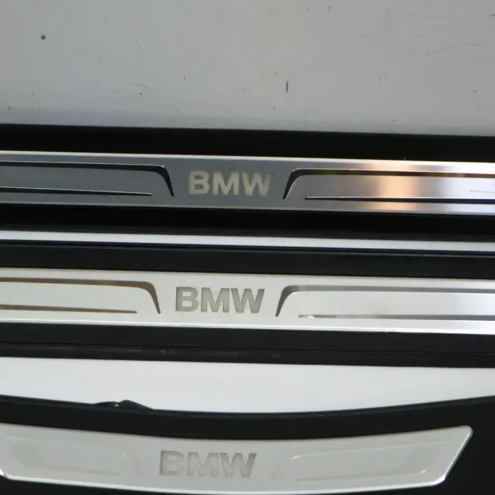 BMW 5 F10 F11 (2009 - 2016) 7337022 Внутренняя обшивка порога (комплект) — фото 3
