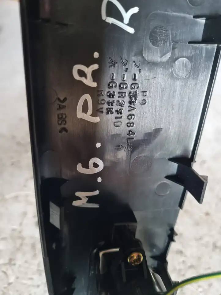 Mazda 6 (2005 - 2007) GP9A684L6 Кнопка стеклоподъемников — фото 2