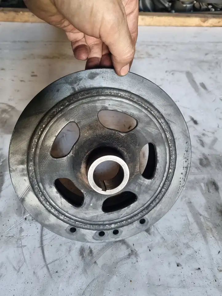 Mercedes-Benz Sprinter W901 W902 W903 W904 (1995 - 2007) Шкив коленчатого вала — фото 2