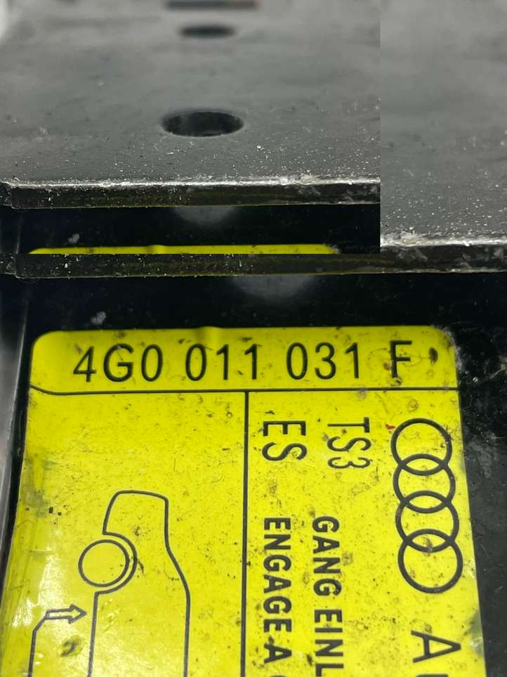 Audi A6 (2011 - 2014)  4G0011031F Домкрат (данкрат)