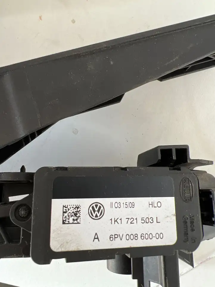 Seat Leon (1P) (2005 - 2012) 1K1721503L Педаль акселератора — фото 2