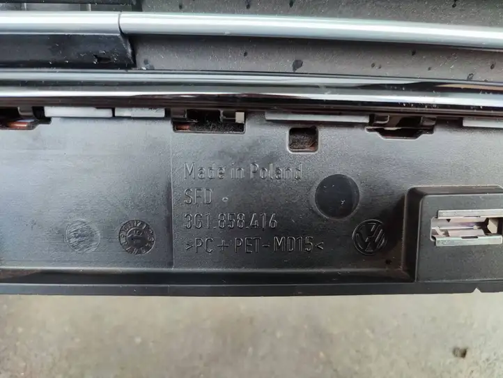 Volkswagen PASSAT B8 (2015 - ) 3G1858416 Центральный воздушный дефлектор — фото 2