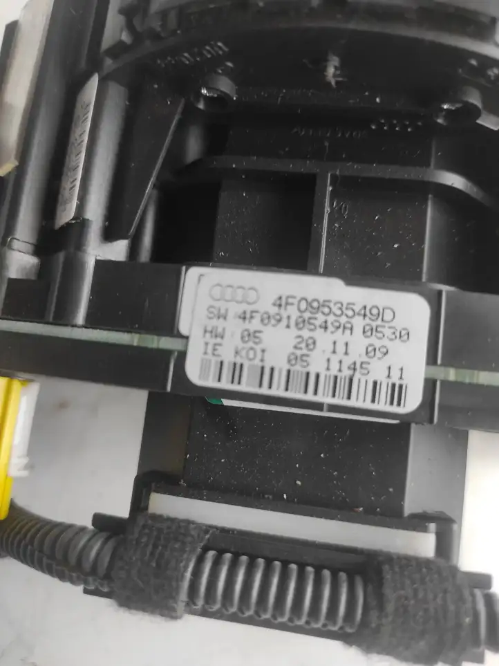 Audi A6 S6 C6 4F (2008 - 2011) 4F0910549A Датчик угла поворота руля — фото 2