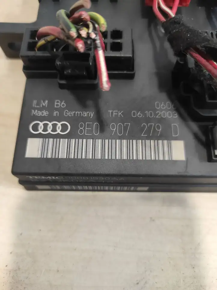 Audi A4 S4 B6 8E 8H (2000 - 2006) 8E0907279D Модуль комфорта — фото 2