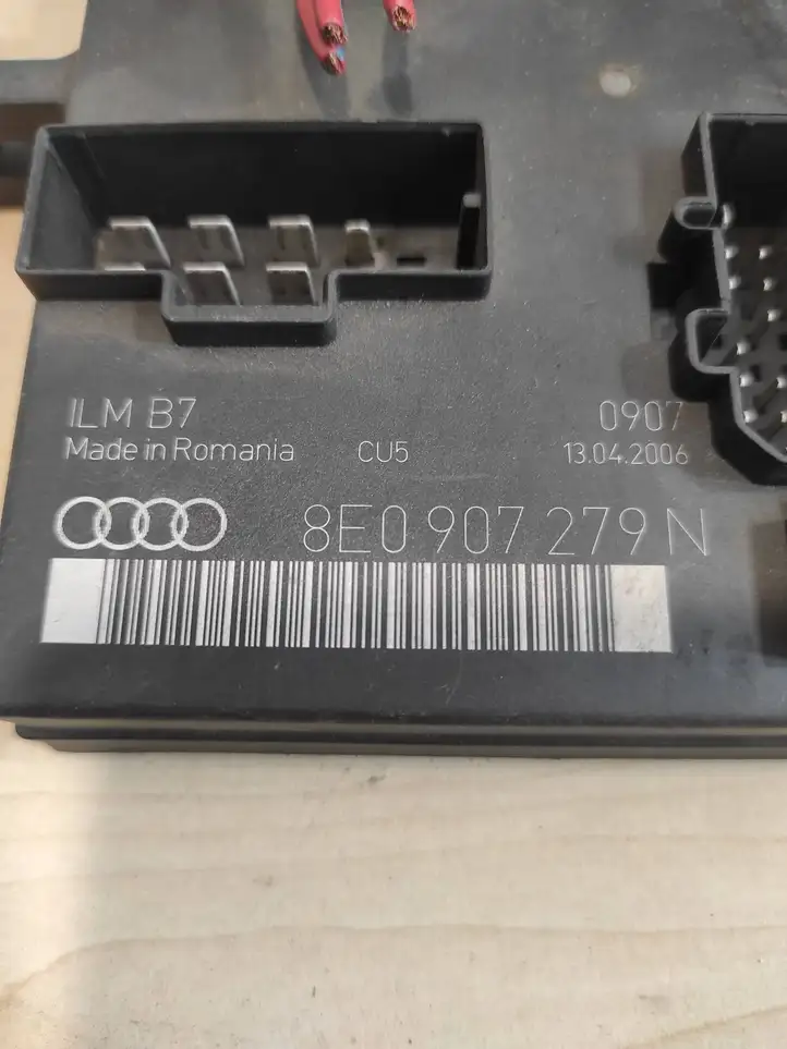 Audi A4 S4 B7 8E 8H (2004 - 2009) 8E0907279N Модуль комфорта — фото 2