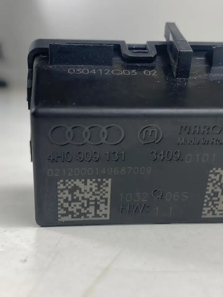 Audi A6 C7 (2011 - 2014) 4H0909131 Блок бесключевого доступа — фото 2