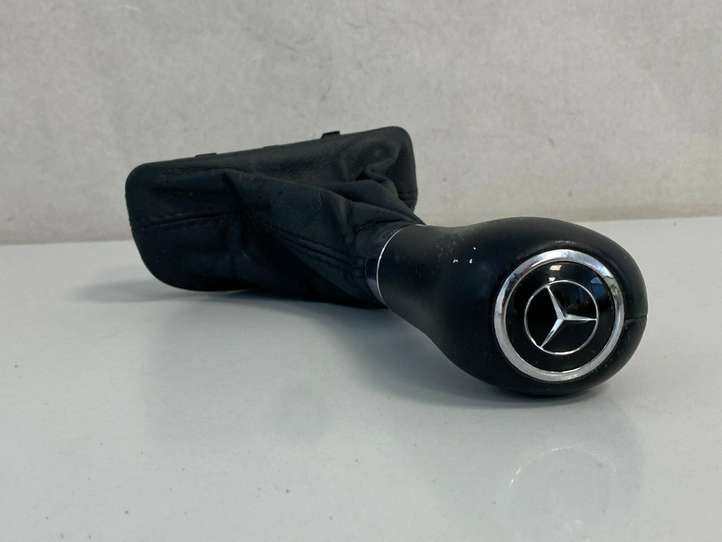 Mercedes-Benz CLS C219 (2003 - 2011)  A2032671811 Отделка рычага переключения передач (кожа, головка)