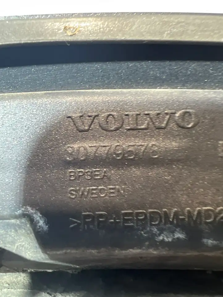 Volvo XC90 (2006 - 2014) 30779578 Накладка колесной арки — фото 3