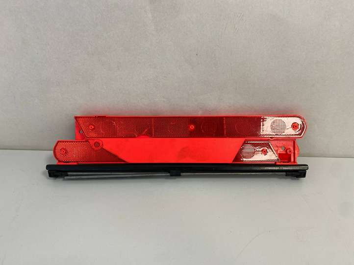 Mercedes-Benz E W211 (2002 - 2009)  A2118900197 Аварийный знак