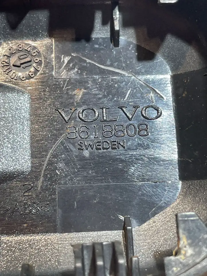 Volvo V70 (2007 - 2013) 8618808 Отделка салазок сиденья пассажира — фото 3