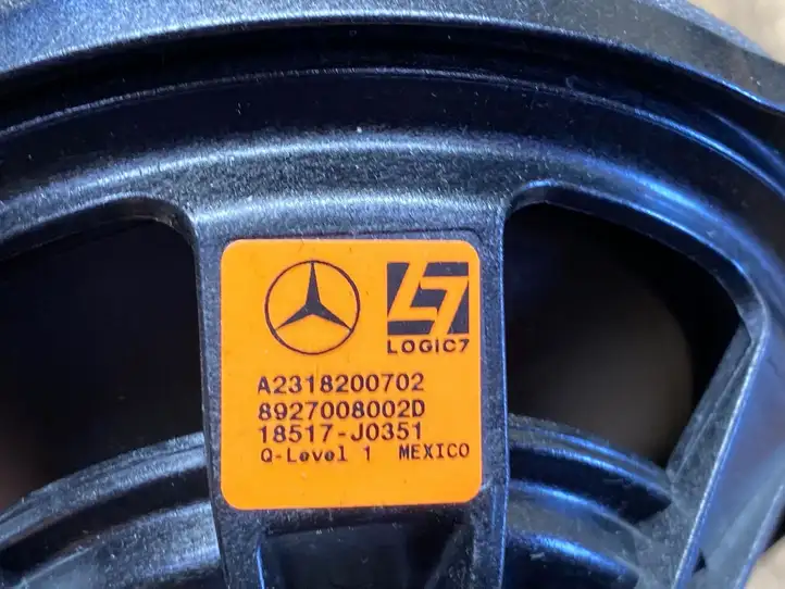 Mercedes-Benz GLE W166/C292 (2015 - 2019) A2318200702 Твитер передней двери — фото 3