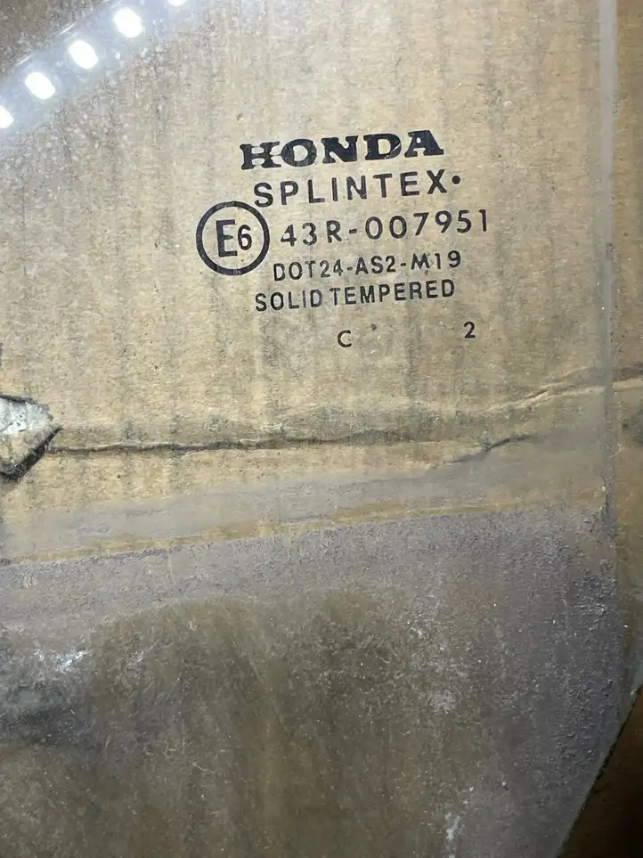 Honda CR-V (2004 - 2006) Стекло задней двери — фото 2