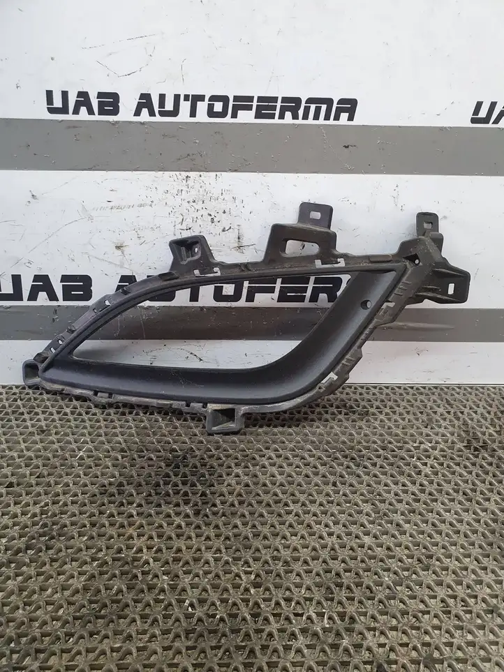 Hyundai i30 (2015 - 2017) 86563A6030 Решетка противотуманной фары — фото 1