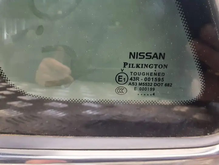 Nissan Qashqai (2013 - 2017) 43R001595 Заднее боковое стекло — фото 4