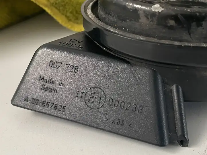 Mercedes-Benz C W203 (2000 - 2007)  007728 Звуковой сигнал