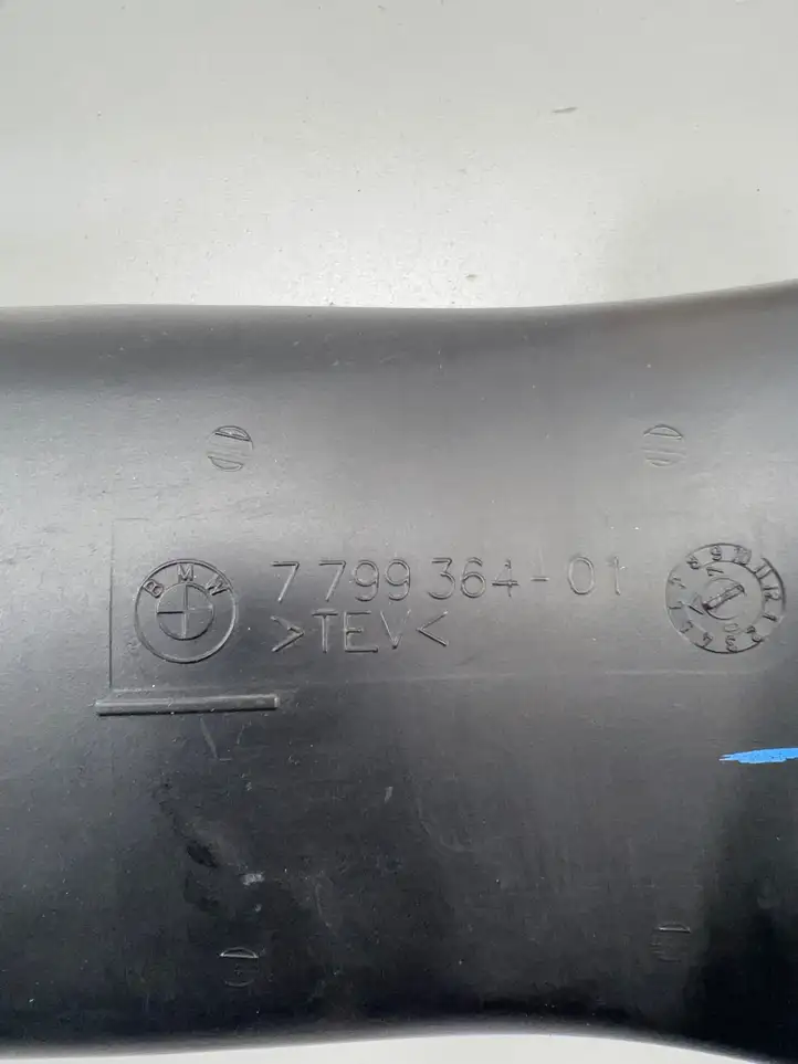 BMW X5 E70 (2006 - 2013)  7799364 Деталь (детали) канала забора воздуха