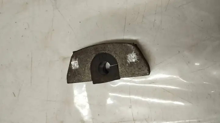 BMW 5 G30 G31 (2016 - )  6876180 Держатель стабилизатора ( зад)