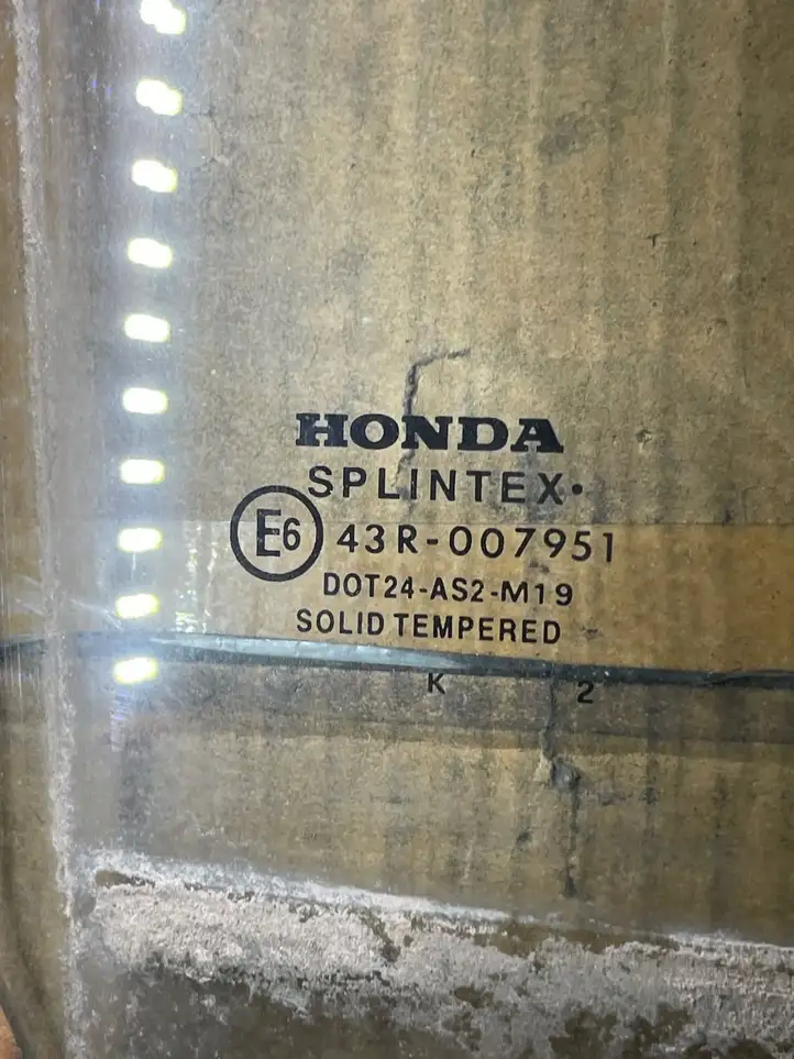 Honda CR-V (2004 - 2006) Стекло задней двери — фото 2