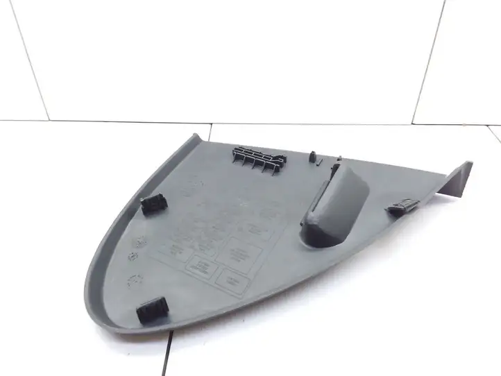 Chrysler Stratus (1995 - 2001)  4595369 Крышка ящика предохранителей